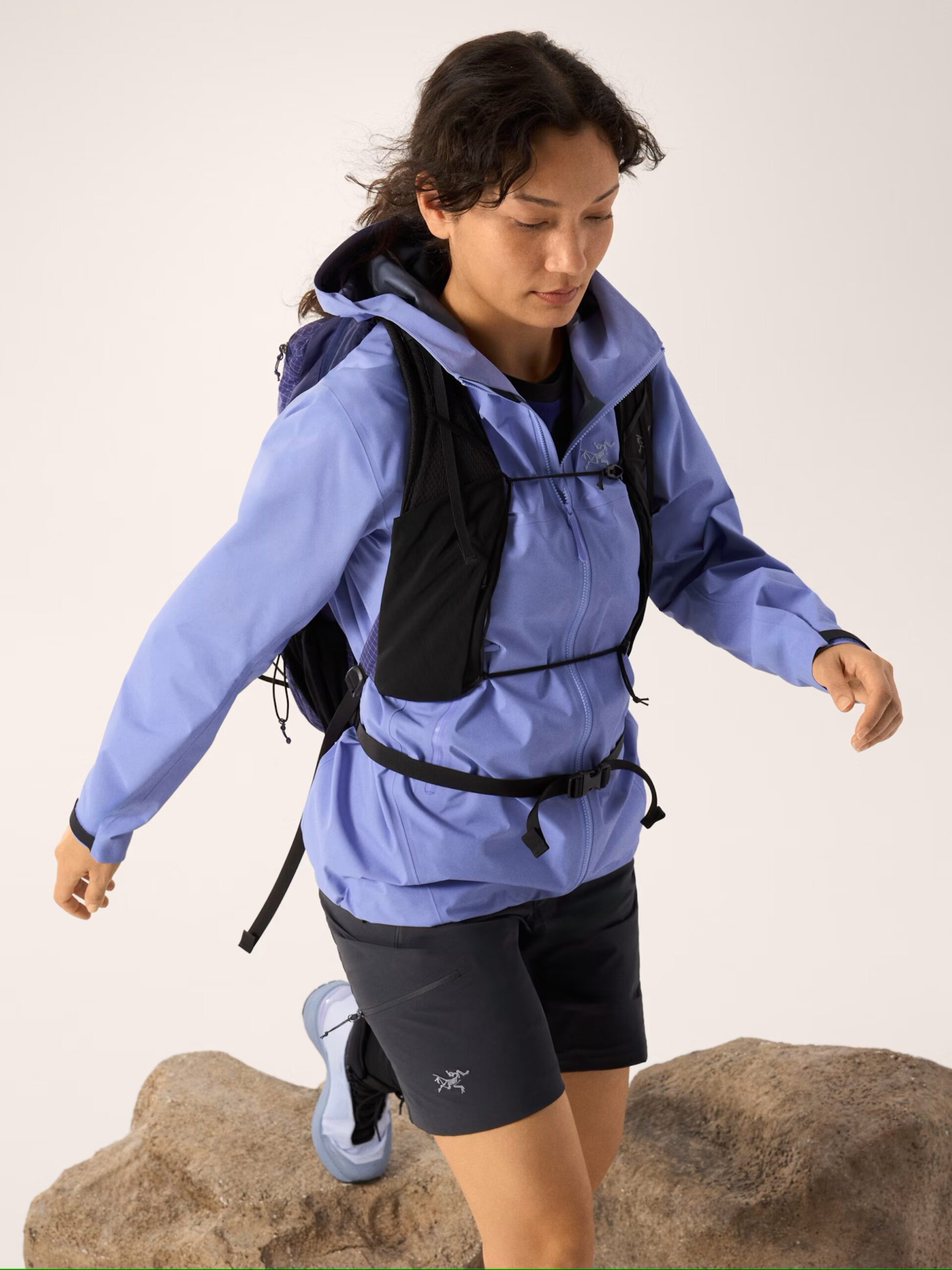 msj_RyKLbBsEWIA8GZwpS25-X000007702-Beta-Jacket-Moonstone-Women-s-Hover.jpg 68802-68803-68804