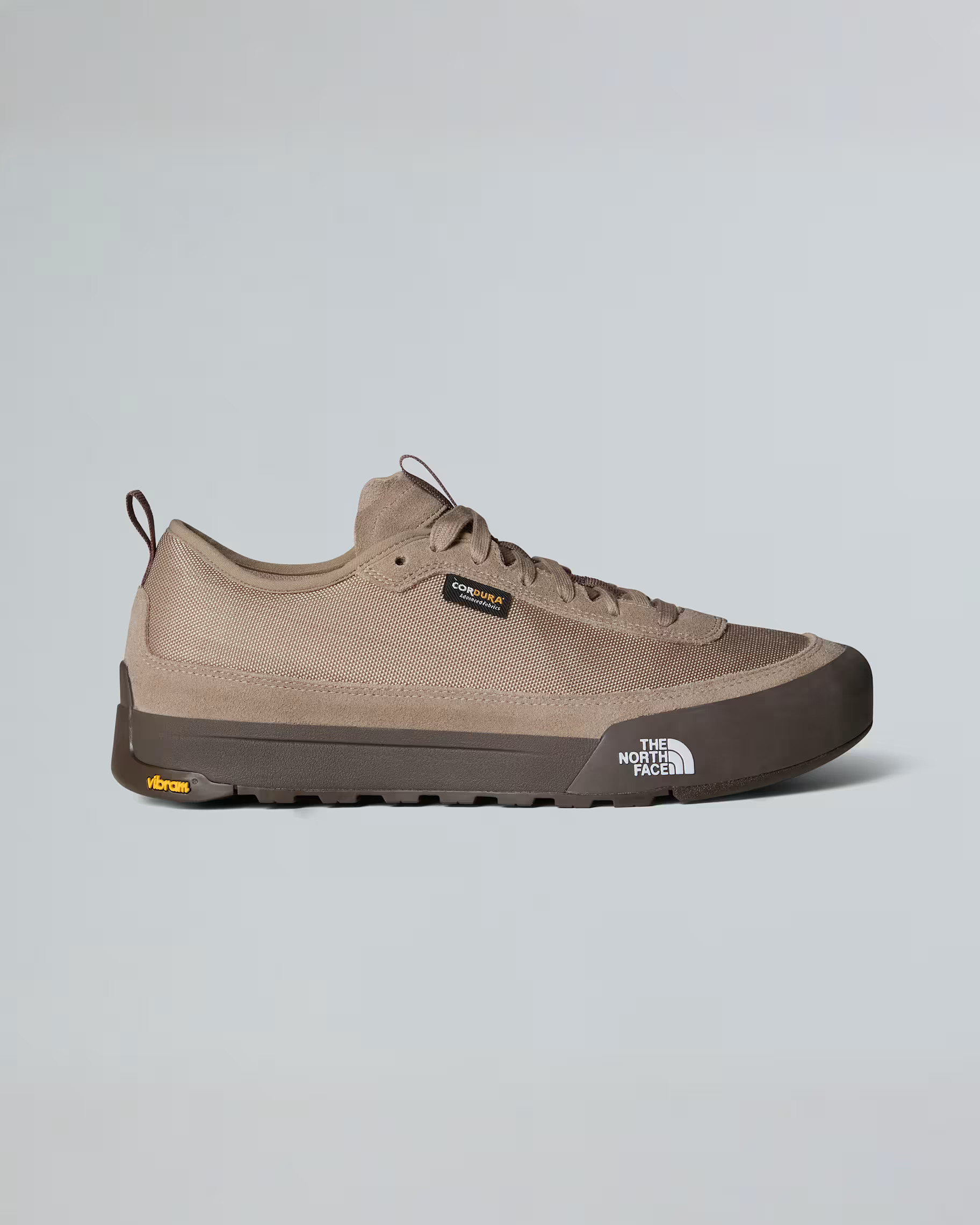 msj_8bnbwXbE9PMmrLUHUnisex-Clyffe-Trainers-TNF-Mushroom-GreyDemitasse-B-HERO.jpg 83606-83604-83605