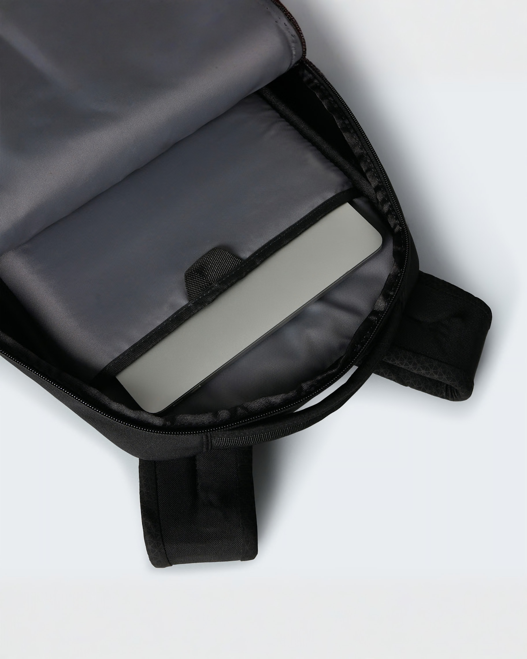 msj_Uauz64DQhtVNDi1xJester-Backpack-TNF-TNF-BlackNPF-ALT6.jpg 83725