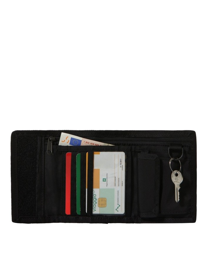 msj_pwn9Vw3JQukdi1wbBASE-CAMP-WALLET-TNF-BLACK-NPF%20(1).jpg 83610